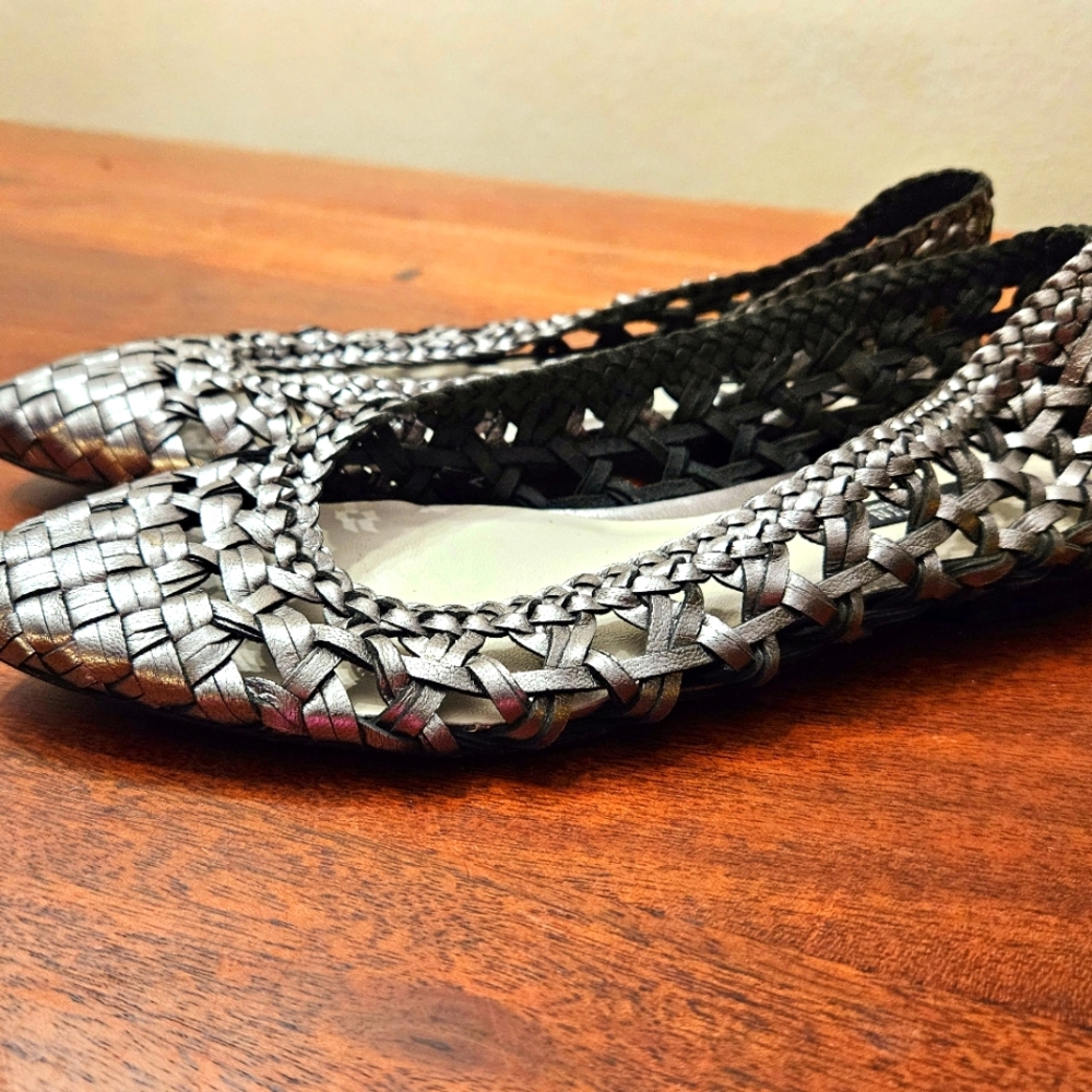 Anne Klein New York Silver Leather Flats- Rare Find